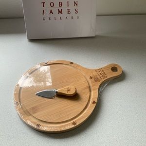 NWT Tobin James Cheese Board and Knife